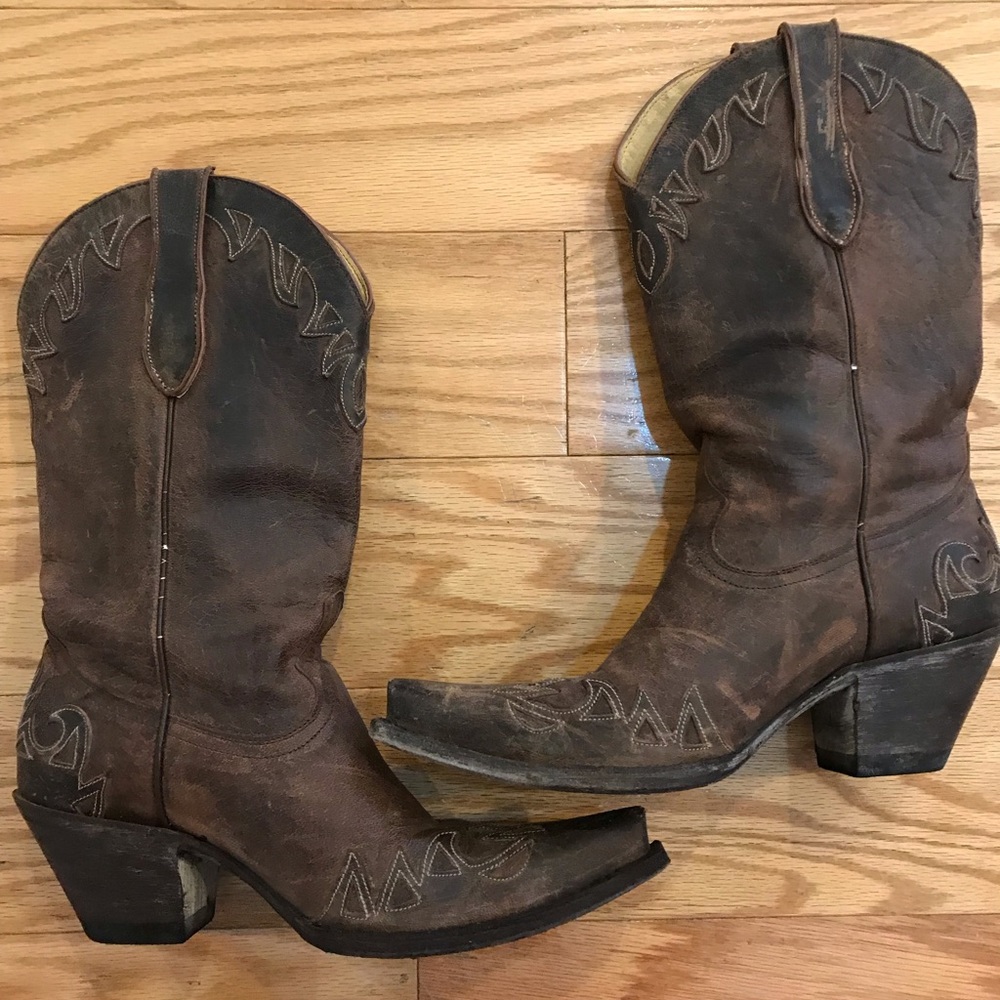 Cavender’s Cowgirl boots size 8b